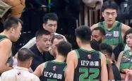开云体育官方网站-关于辽宁男篮遭遇浙江队绝杀，遗憾失利令球迷心碎的信息