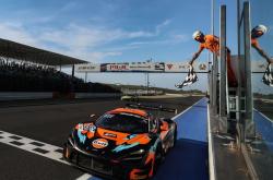 开云体育入口-索伯车队横扫迈凯伦，佩雷兹状态火热