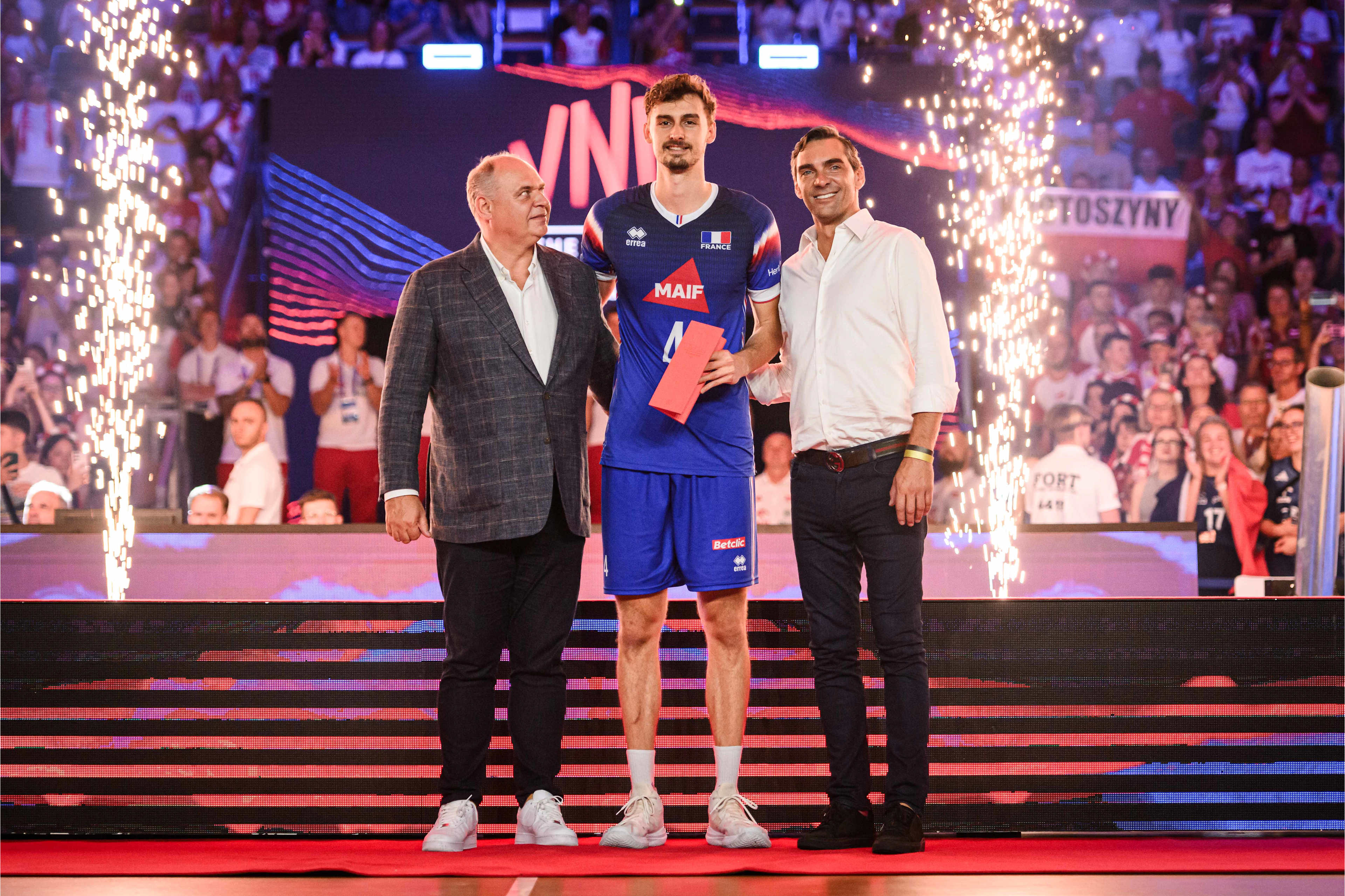 法国队碾压德国队,波尔惊艳四座 法国队碾压德国队,波尔惊艳四座