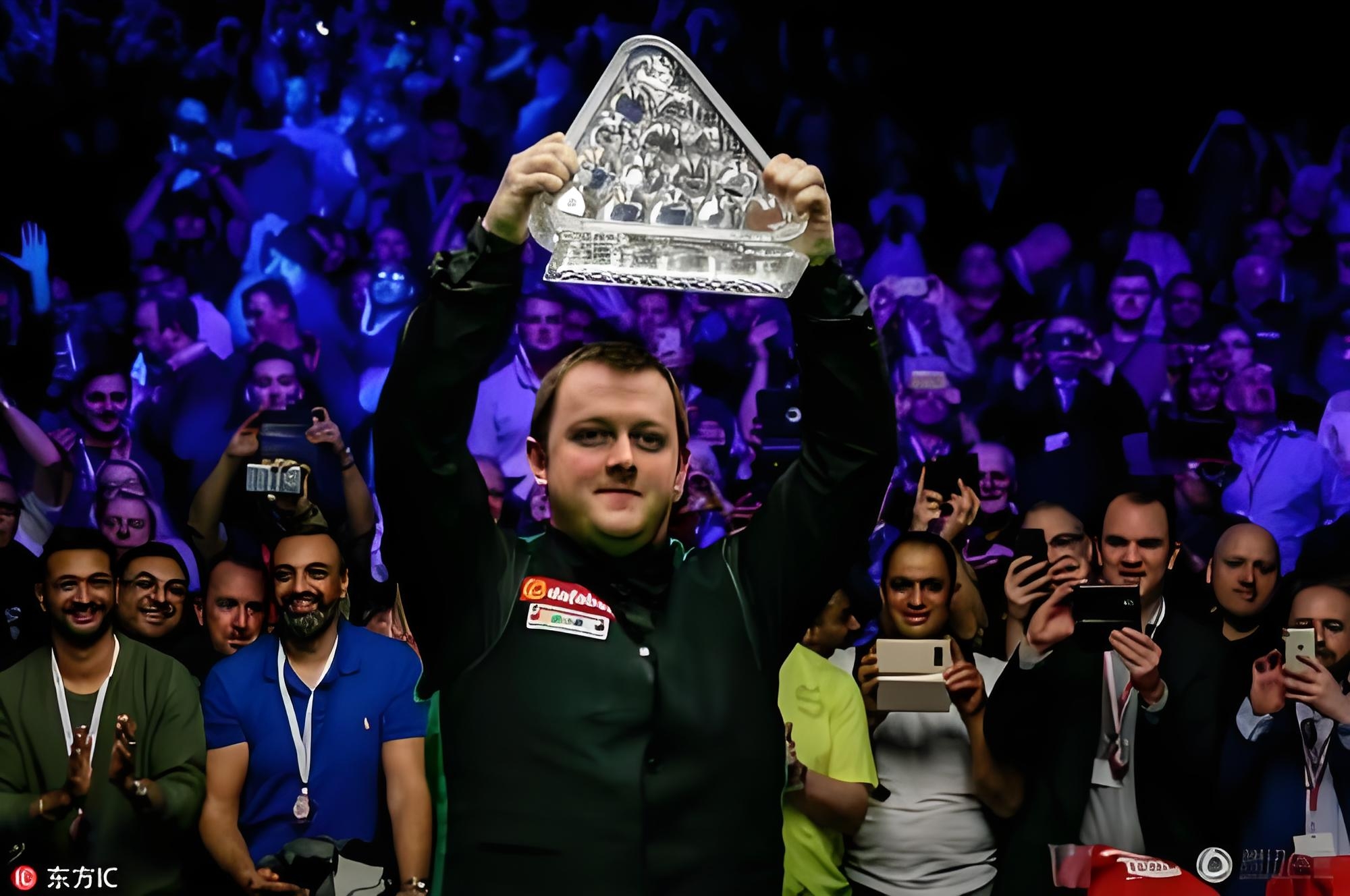 年终总决赛险胜拉沃尔杯，穆雷点燃赛场